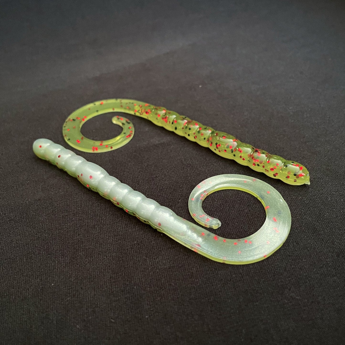 7.5" Ribbon Tail Worm / 8 pack