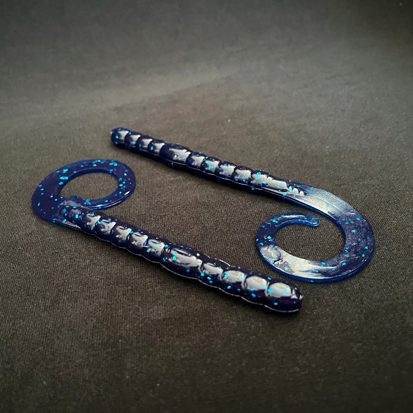 7.5" Ribbon Tail Worm / 8 pack