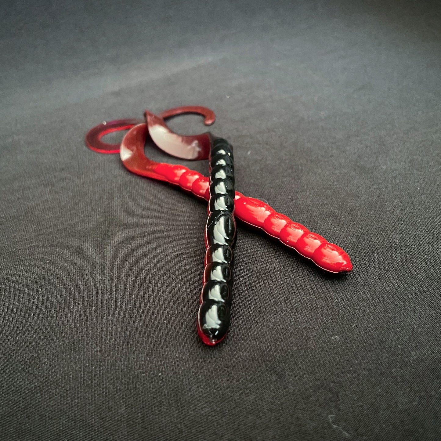 7.5" Ribbon Tail Worm / 8 pack