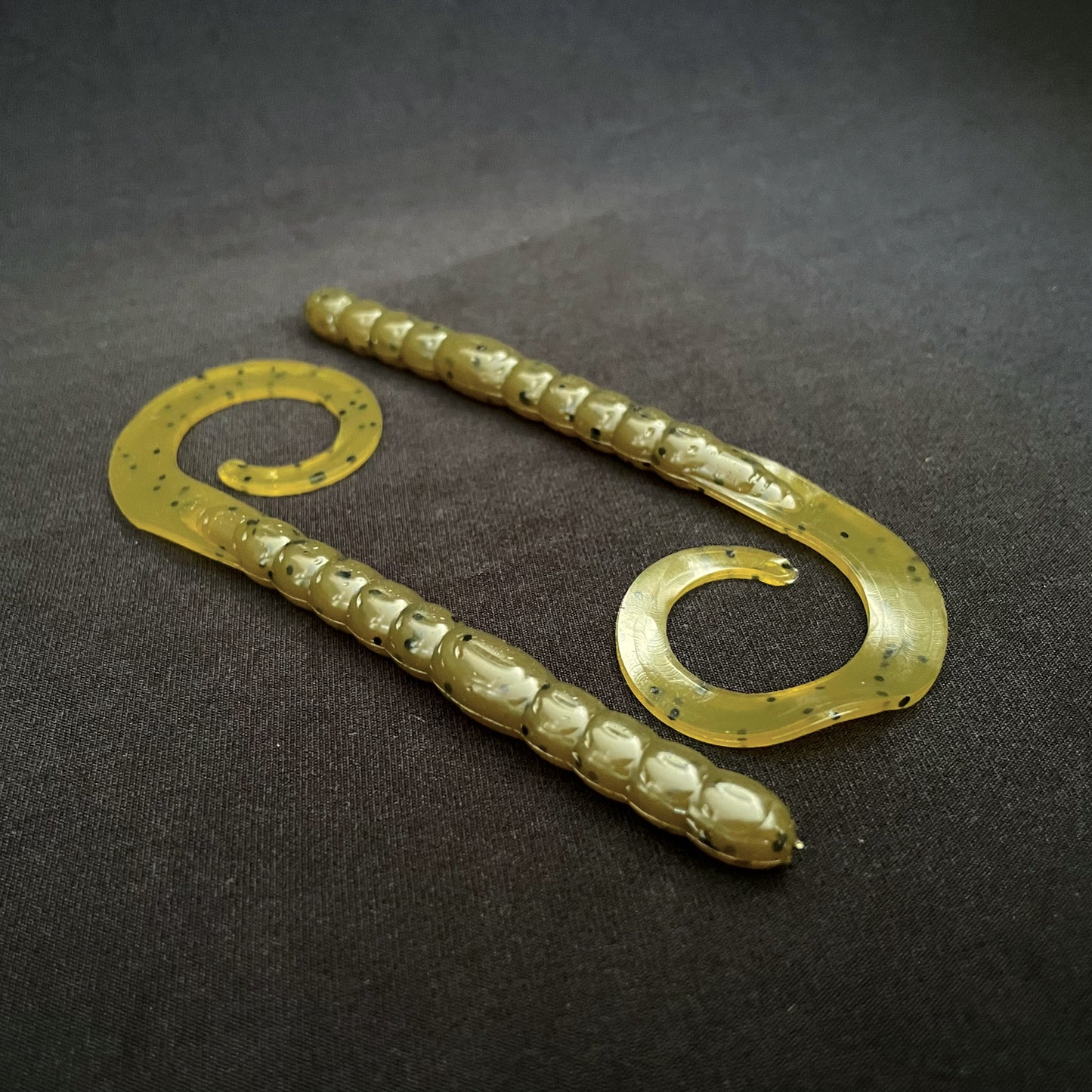 7.5" Ribbon Tail Worm / 8 pack